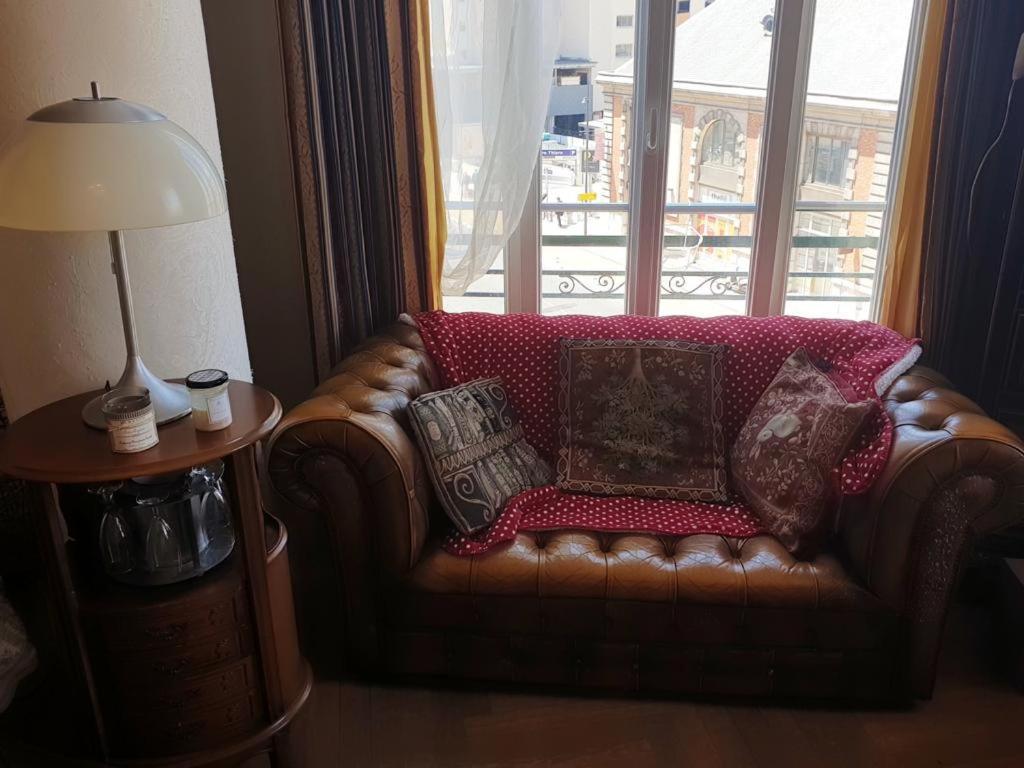Grand Appartement Art Deco Plein Centre Face Gare Sncf Nice Exterior foto